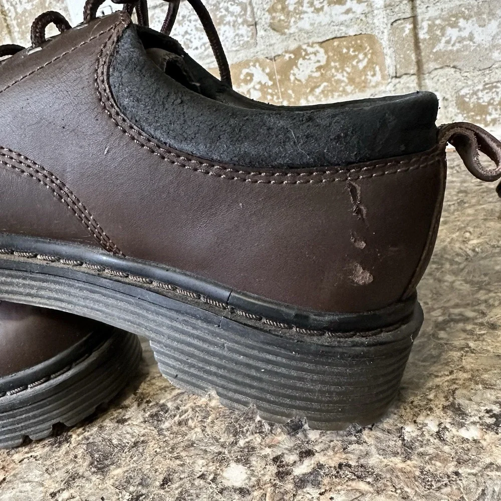 Skechers please feel